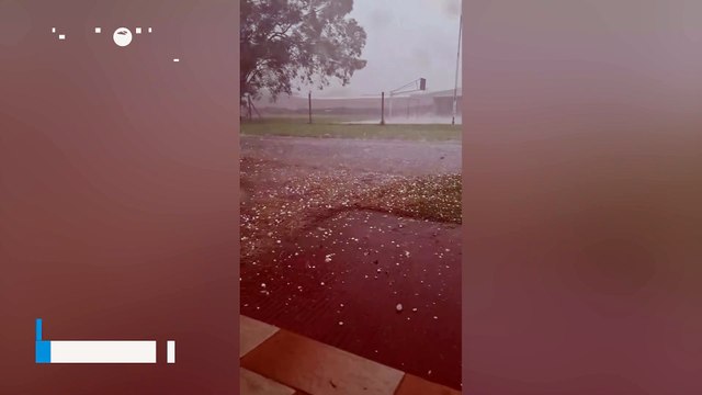A major hailstorm is causing severe damage in Florentino Ameghino, Argentina! The storm has brought heavy rain and intense winds to the area