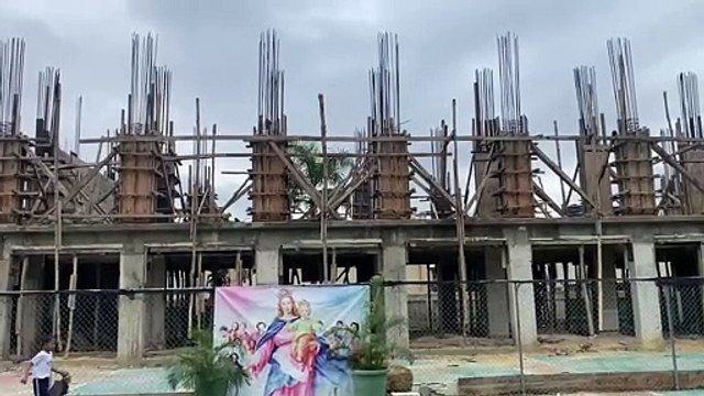 Denuncian construcción de pabellón tiene seis meses paralizada en la Escuela Parroquial Cristo Rey