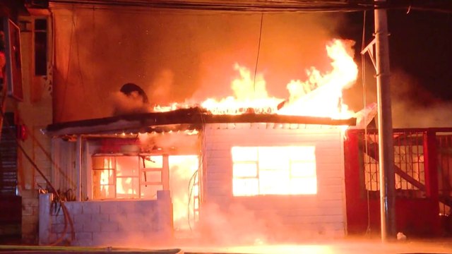 tn7-incendio-dejó-sin-casa-a-dos-adultos-mayores-en-Curridabat-160525