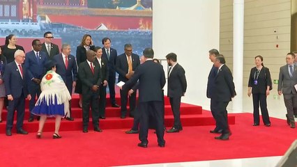 Petro solicita en China el ingreso de Colombia al banco de los BRICS