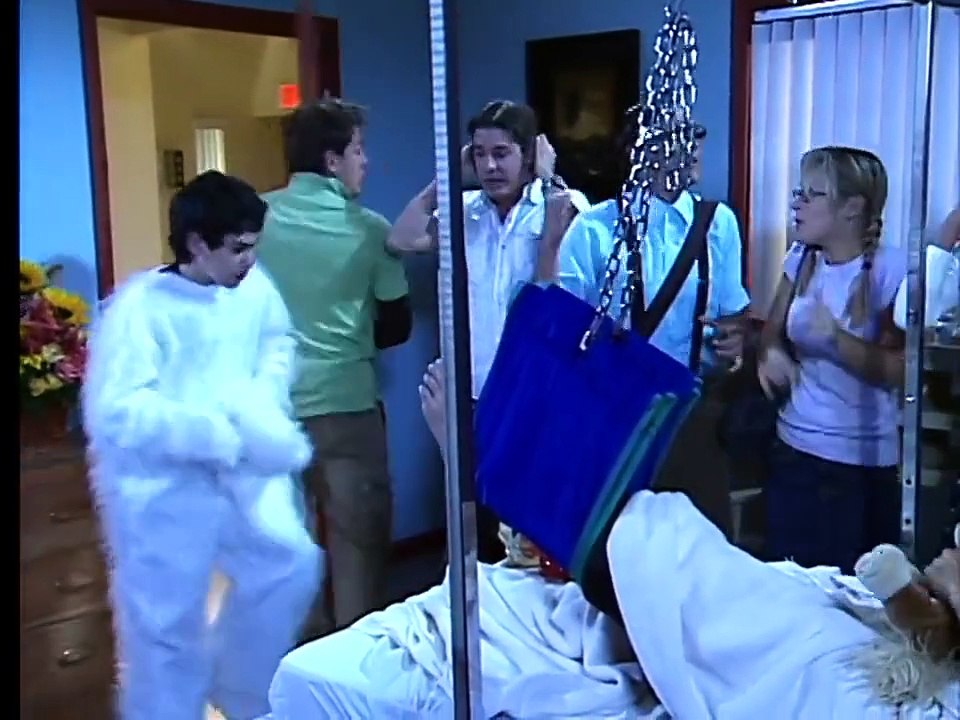 21. Bajo Las Riendas del Amor