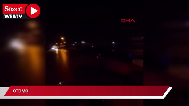 Kadıköy'de otomobile arkadan çarptı, motosikletli son anda kurtuldu; kaza anı kamerada