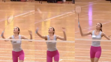 షటిల్ ఆడుతున్న మిస్ వరల్డ్ బ్యూటీ | Miss World Beauties Playing Shuttle In Hyderabad | Filmibeat