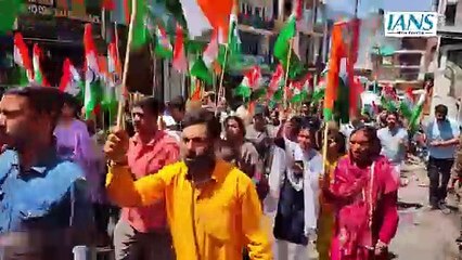 J&K: डोडा में निकाली गई भव्य तिरंगा यात्रा, “छीन कर लेंगे PoK”, “भारतीय सेना जिंदाबाद” के लगे नारे