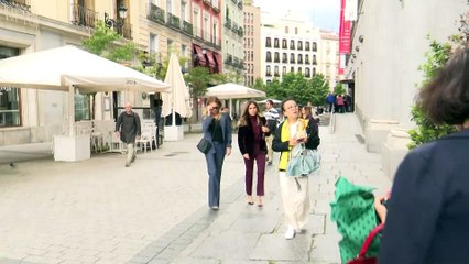 Luis Figo, molesto al preguntarle por su supuesta crisis con Helen Svedin