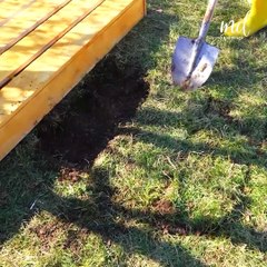 Building a wooden walkway to beautify your garden