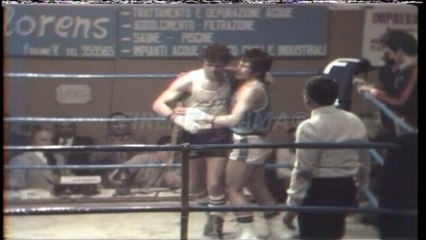 Incontro di pugilato giovanile. Cronista Vittorio Betti. Antonio Farnocchia. Canale dei Bambini. 1979