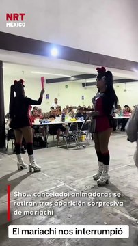 ¡Así no se puede! Animadoras se vieron obligadas a dejar su show cuando un mariachi apareció sin previo aviso y comenzó a tocar a todo pulmón. El momento se volvió viral en redes por lo inesperado de la escena.