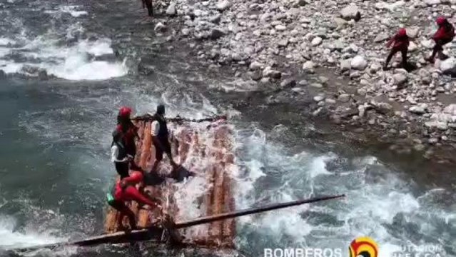 El Grupo de Rescate Acuático en Superficie de la DPH interviene en el salvamento de una nabata de dos tramos en Aínsa