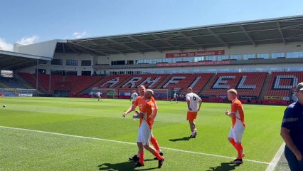 Blackpool legends return to Bloomfield Road