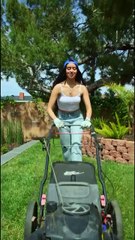 When she pays the bill 💸.