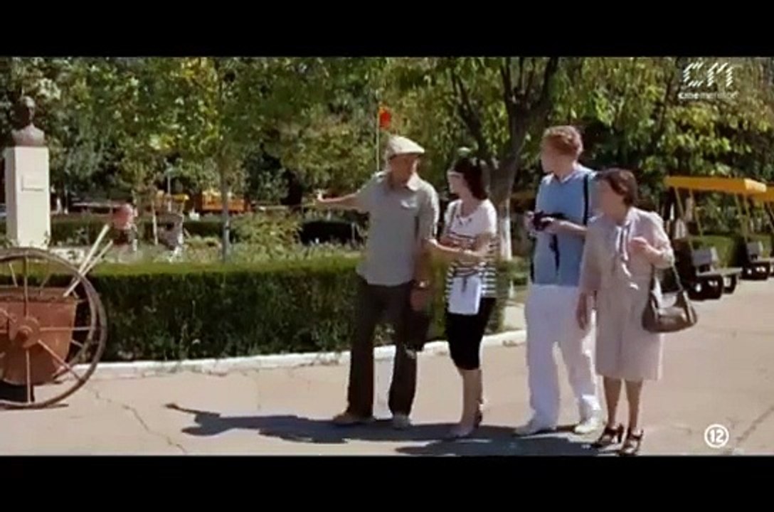 Sunt o babă comunistă - Film intreg
