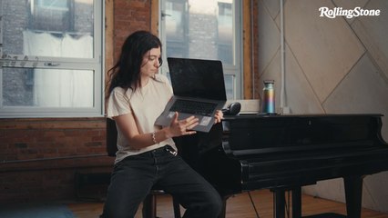 #Lorde Explains Her Newfound Love For Her Electronic Devices