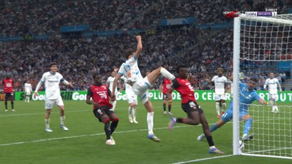 Ligue 1 : Rennes réduit l'écart sur un bug gag !