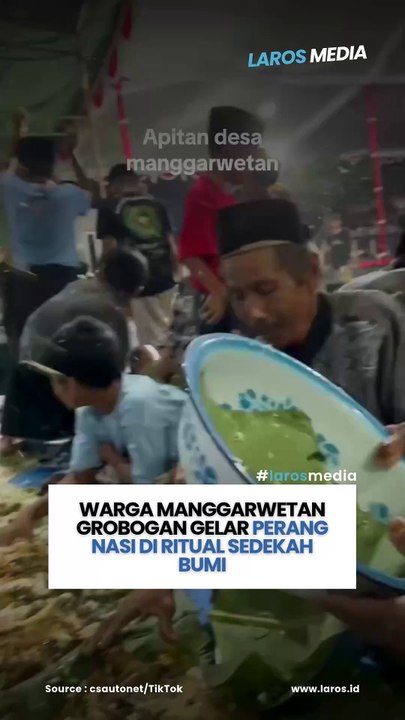 Warga Manggarwetan Grobogan Gelar Perang Nasi di Ritual Sedekah Bumi