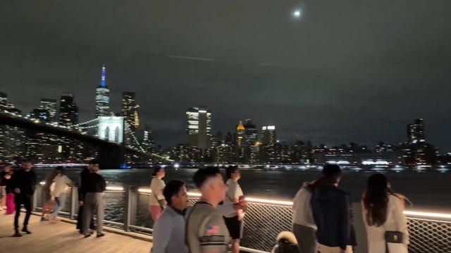 Mexican Navy tall ship crashes into Brooklyn Bridge in New York