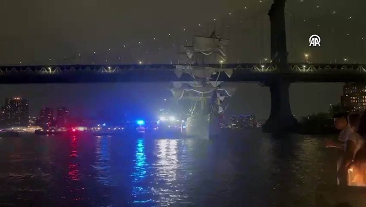 Meksika donanmasına ait geminin Brooklyn Köprüsü'ne çarpması sonucu en az 19 kişi yaralandı