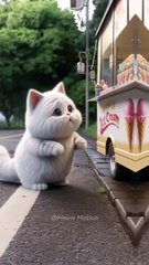The cat wants to eat ice cream #shorts #cat #funny #cute #kitten