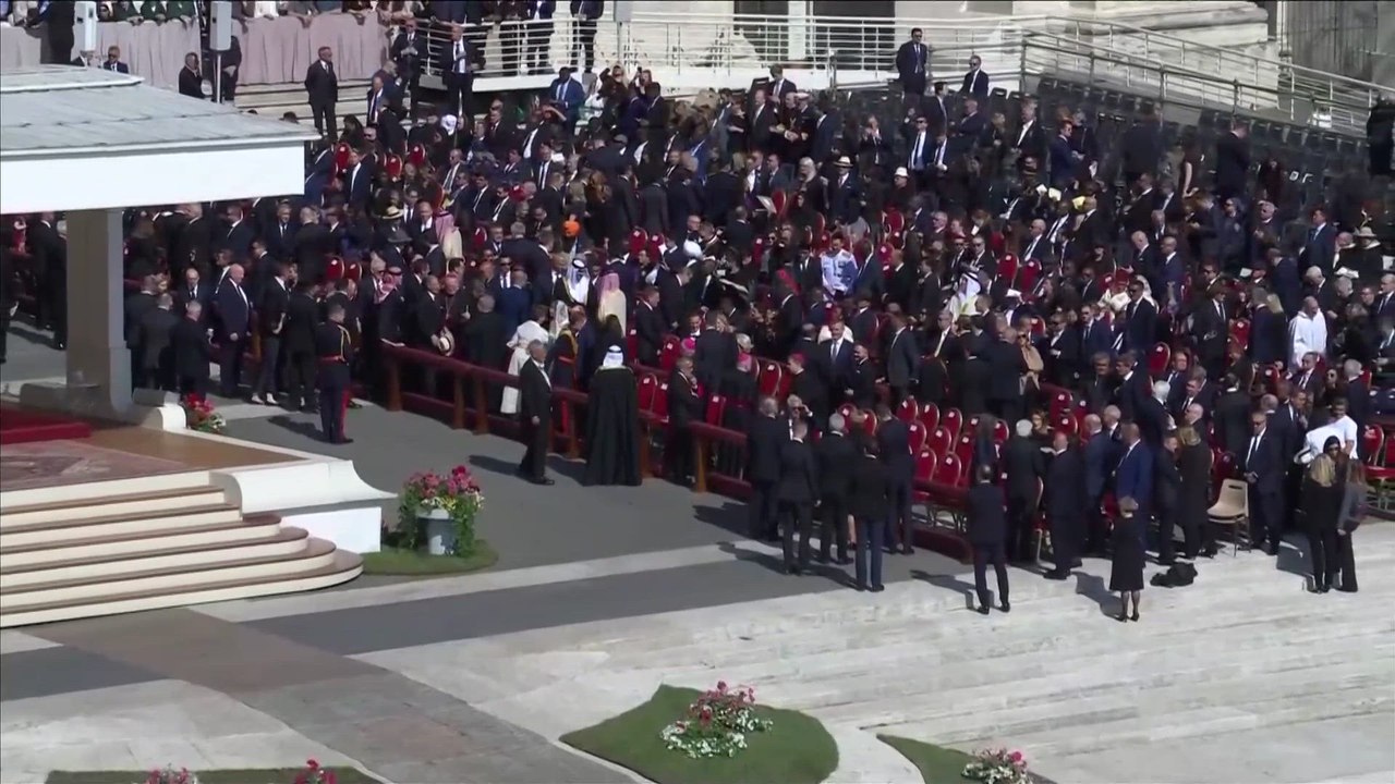 JD Vance and Zelenskiy arrive for Pope Leo's inaugural Mass: Trump is missing