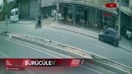 Adana'da iki sürücünün ağır yaralandığı motosiklet kazası