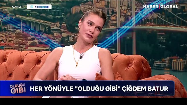 Kurtlar Vadisi’nin Savcı Leyla’sı Çiğdem Batur'dan göz yaşartan Okan Buruk anısı: Bizim için çok güzel, çok değerli bir anı bıraktı