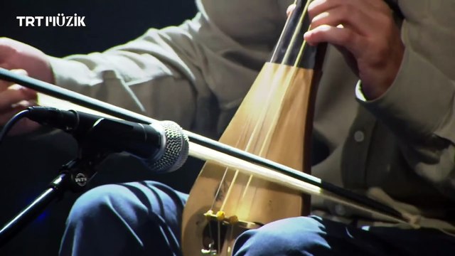 Cengiz Özkan- Bir Fırtına Tuttu Bizi