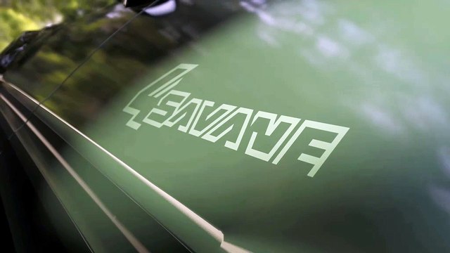 Le Renault 4 Savane 4x4 Concept intègre un second moteur électrique pour disposer de 4 roues motrices