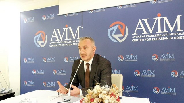 CUMHURİYET DÖNEMİNDE ERMENİ PATRİKHANESİ: İDARİ VE SİYASİ DURUM BAŞLIKLI KONFERANS