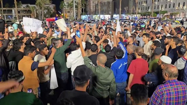 تظاهرات لليوم الثاني مطالبة برحيل رئيس الحكومة الليبية