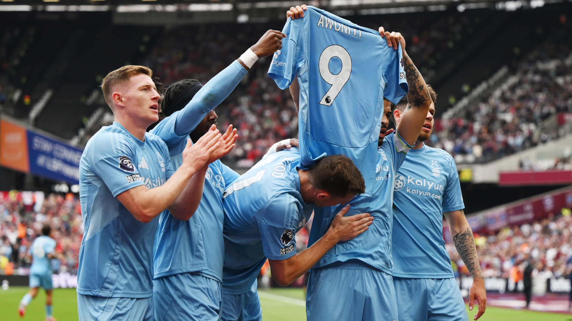 Nottingham Forest Beat West Ham to Keep Champions League dream alive