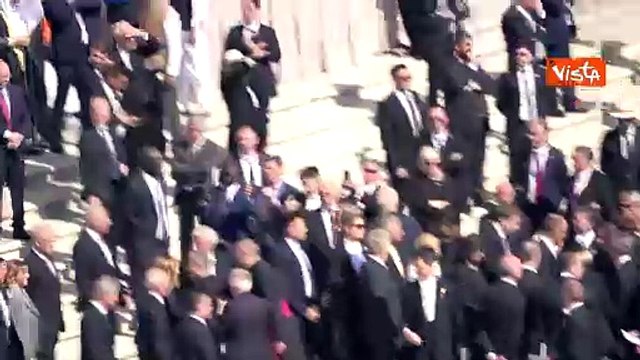 La premier Giorgia Meloni a piazza San Pietro per la Messa d'insediamento di Papa Leone XIV
