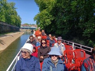 Une balade en bateau à Besançon
