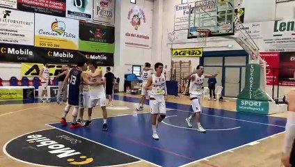 Basket, Cecina batte Castelfiorentino e si salva: ? festa al palazzetto
