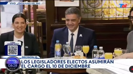 ¡Momento Viral! Lospennato Confunde el Micrófono en Vivo 🎤