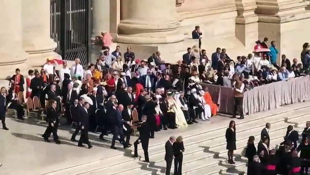 Roma -​ PAPA. PRESIDENTE CAMERA FONTANA A S.PIETRO PER INIZIO PONTIFICATO LEONE XIV (18.05.25)