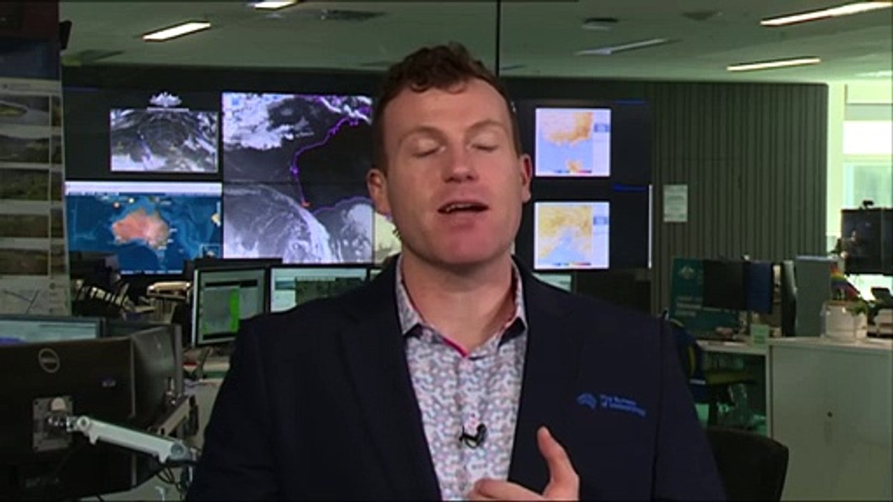 Winds and having rainfall trigger flash flooding warnings across NSW