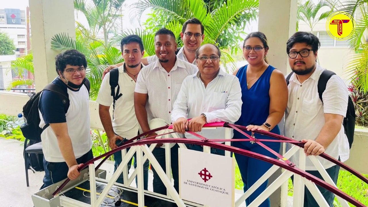 SELECTO GALARDÓN PARA EL MÉRITO EN LA FORMACIÓN DE NUEVAS GENERACIONES DE PROFESIONALES