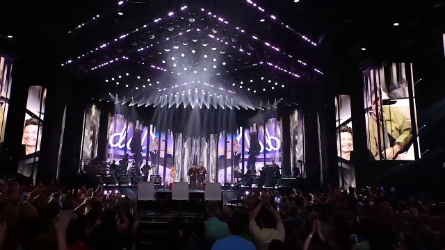 Stuck On You by Lionel Richie, Luke Bryan, and Carrie Underwood - American Idol