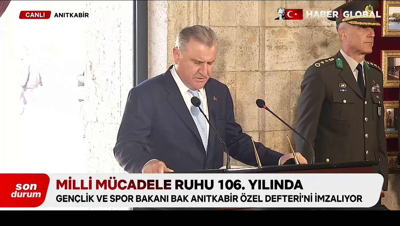 Milli Mücadele ruhu 106. yılında! Bakan Bak'tan Anıtkabir'de mesajlar