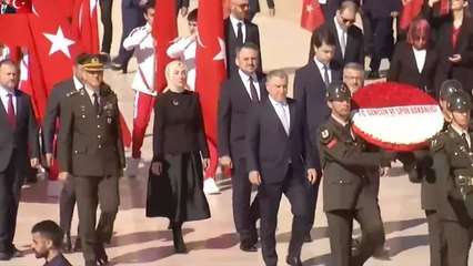 19 Mayıs Atatürk'ü Anma, Gençlik ve Spor Bayramı kutlanıyor... Bakan Bak Anıtkabir’de