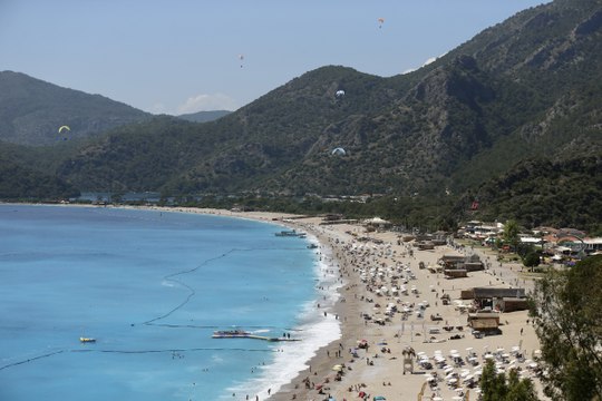 Yamaç paraşütü, jet ski ve dahası! Muğla’da sıcak hava yoğunluğu