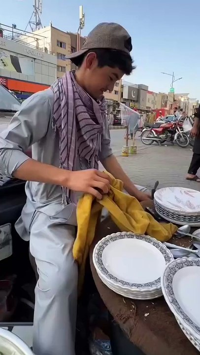 1000067880