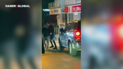 Kadıköy'de Galatasaraylı taraftarlara saldırı kamerada