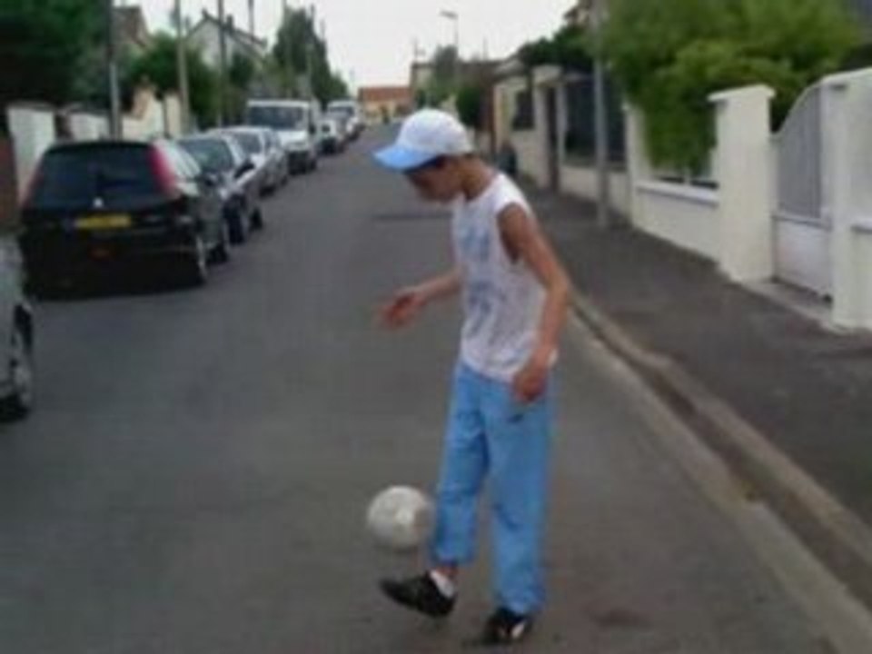 Fuat Montage Foot 01