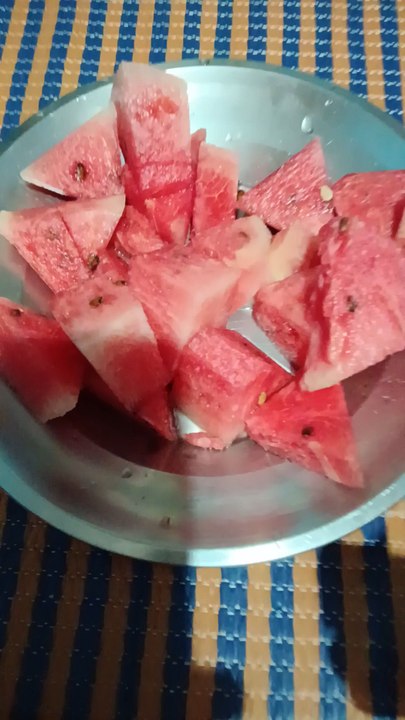 tarbooz meetha hai