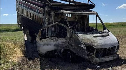 Baba ve 15 yaşındaki oğlunun yanan kamyonette cesetleri bulundu