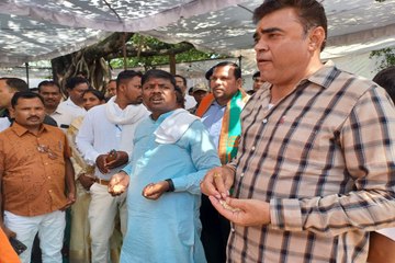 मंत्री केदार भी लाई का मारा फाका, लिया स्वाद