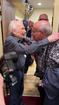 Vidéos - Les 90 ans de Popeck sur scène au théâtre de Passy à Paris le 18 mai 2025.BestImage