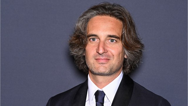 GALA VIDEO - Dimitri Rassam, fils de Carole Bouquet… et filleul d’un célèbre réalisateur américain : découvrez son identité !