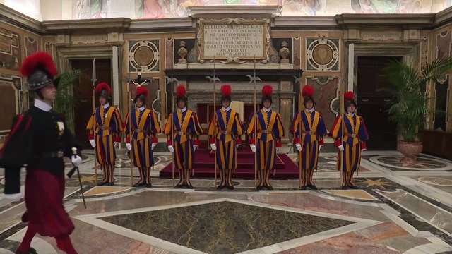 JD Vance stuns Pope Leo XIV with unexpected gift during Vatican visit